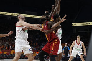 九游网页官网-全意大利裁判组执法！巴黎战拜仁，马里亚尼携VAR王牌待命，意大利 裁判